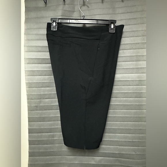 Tail White Label Women’s Black Golf Pull-On Shorts W/ Pockets Size 4 - Picture 10 of 12